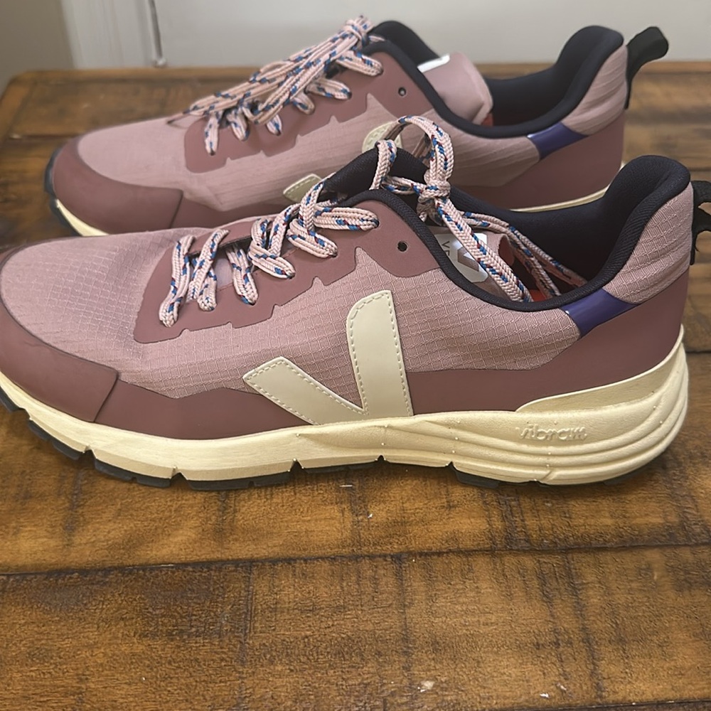 Veja Dekkan Ripstop Sneaker!